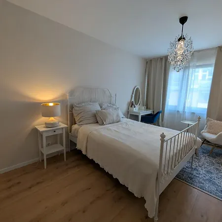 3 Flat In Cosy Area Of Dusseldorf