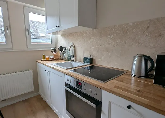 3 Flat In Cosy Area Of Apartment *