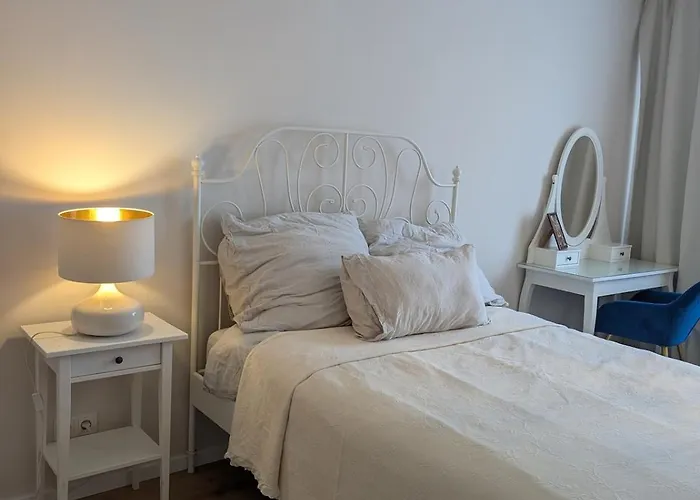 3 Flat In Cosy Area Of Apartment Dusseldorf