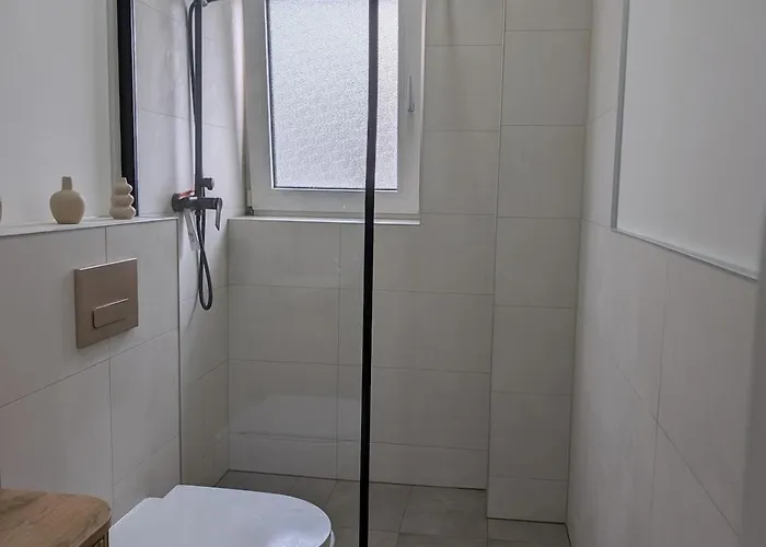 Lejlighed 3 Flat In Cosy Area Of *