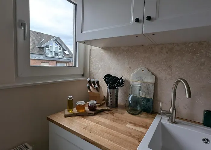 3 Flat In Cosy Area Of *